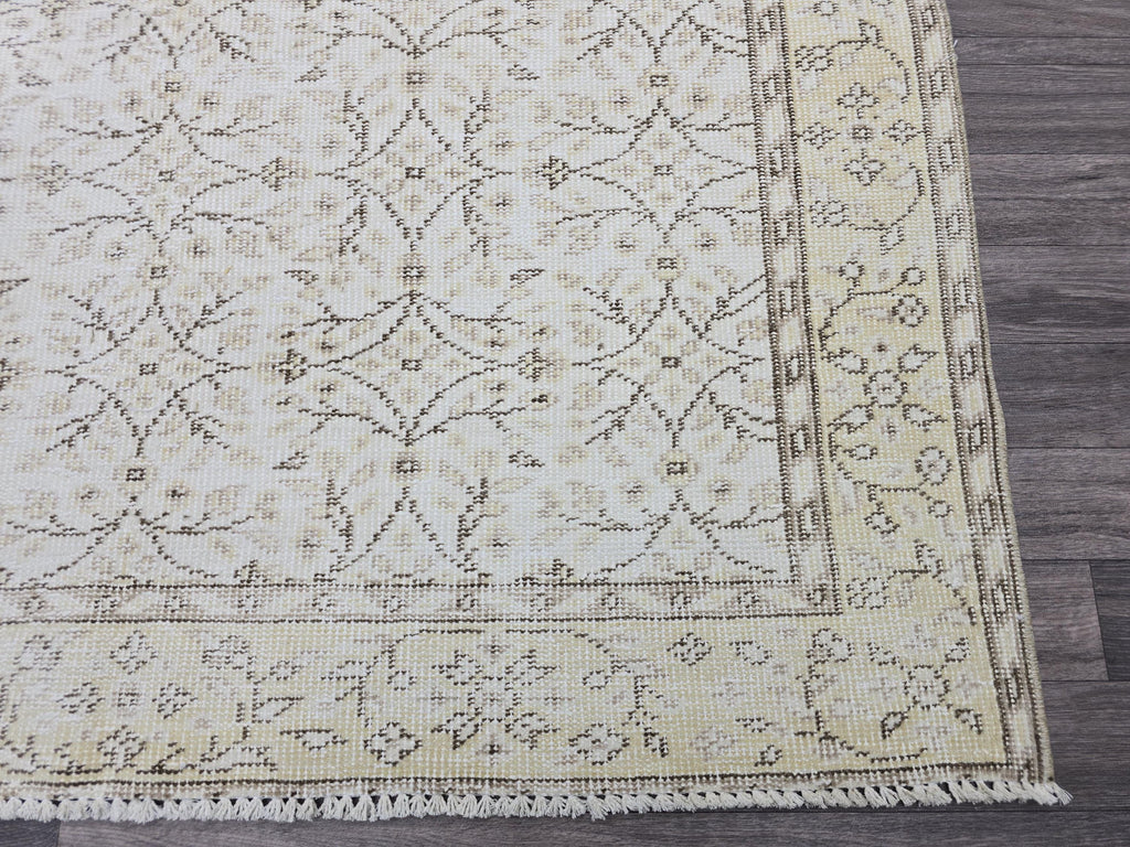 5x9 Vintage Turkish Oushak Rug: Hand-Knotted Wool, Cream Neutral Carpet