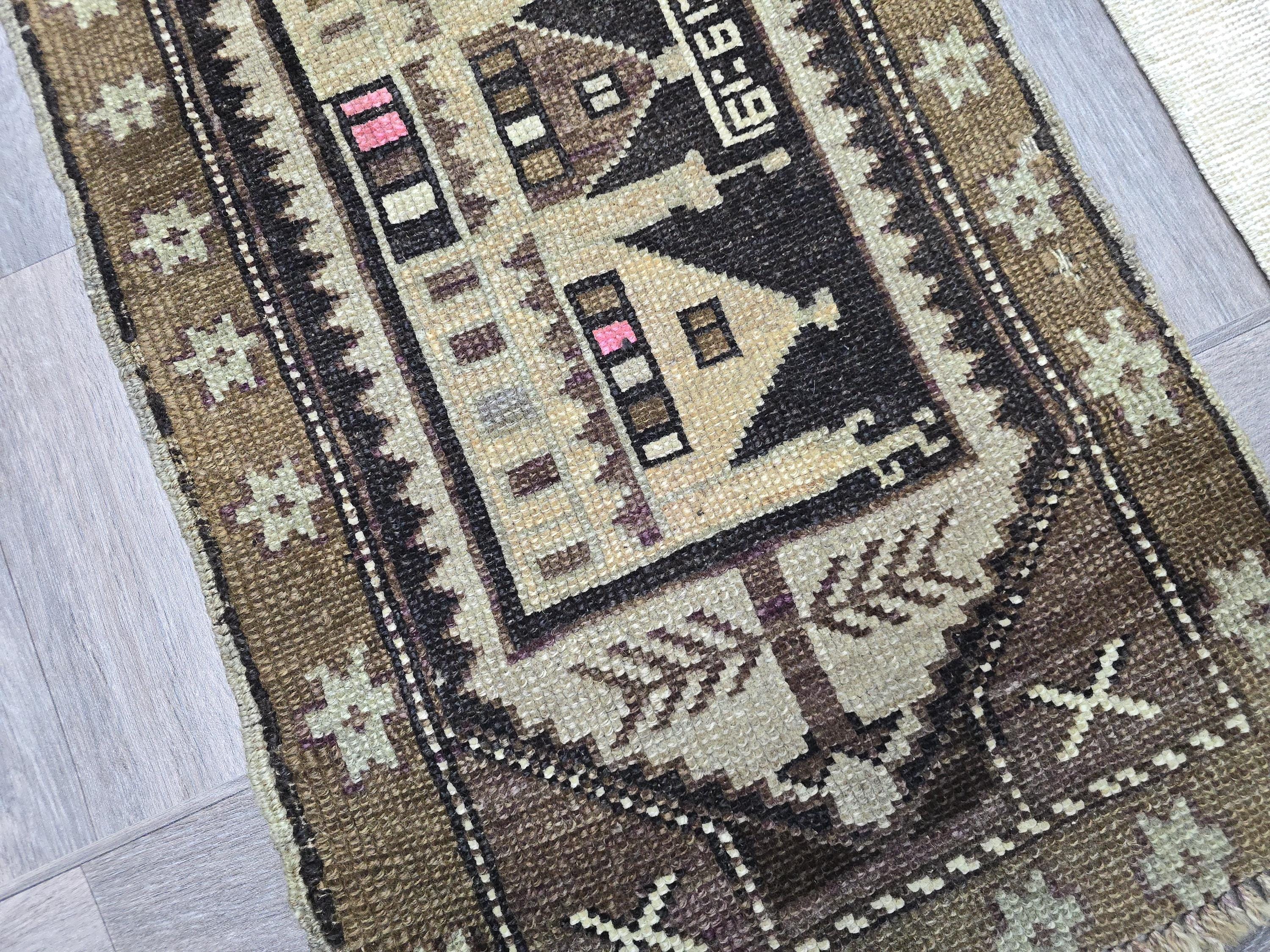 Hand Knotted Turkish Doormat and Bath mat Neutral Beige Brown - 20x41 inches