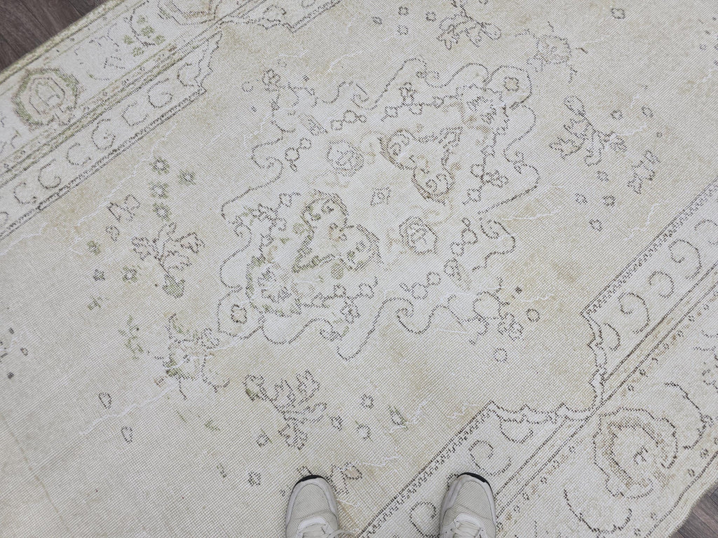 Vintage Oushak Rug 6x10: Handknotted Wool Turkish Carpet