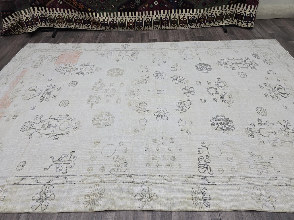 Vintage Oushak Rug 6x10 Feet Neutral Cream Beige Distressed Turkish Rug Living Room