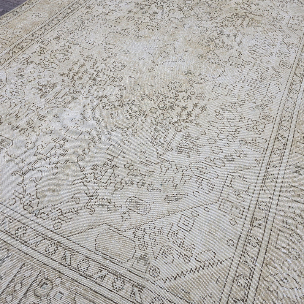 8x10.65 feet Neutral Turkish Vintage Area Rug - Oushak Rug 8x10 - Distressed Wool Rug - Persian Geometric rug 8x10