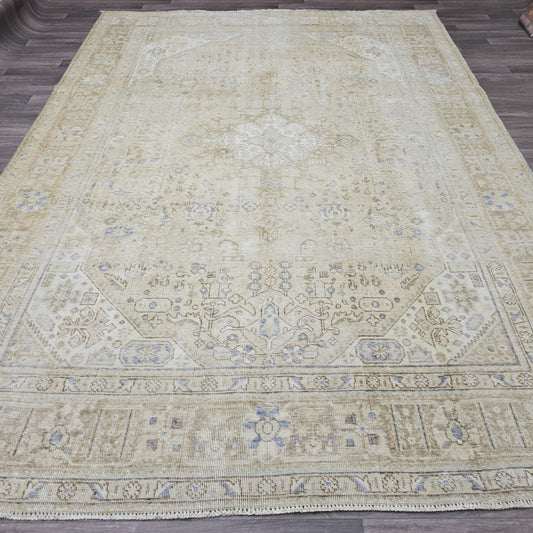 8x11 Hand-Knotted Wool Oushak Rug: Neutral Turkish Design