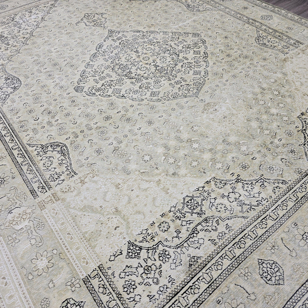 10x12 Vintage Neutral Area Rug / Distressed Turkish Rug/ Hand Knotted Wool Rug, Large Oushak rug, oversize Bedroom rug, saloon rug