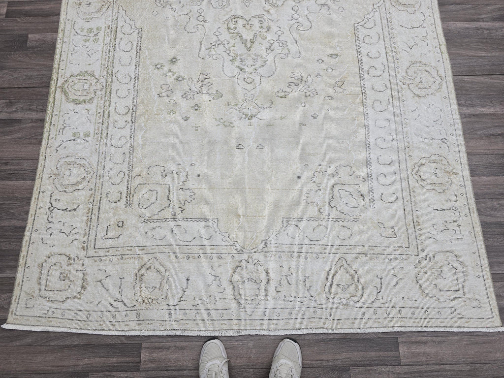 Vintage Oushak Rug 6x10: Handknotted Wool Turkish Carpet