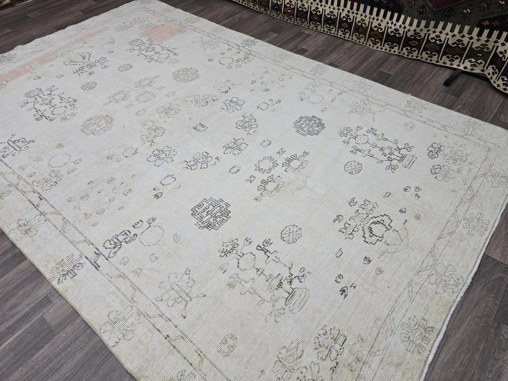 Vintage Oushak Rug 6x10 Feet Neutral Cream Beige Distressed Turkish Rug Living Room