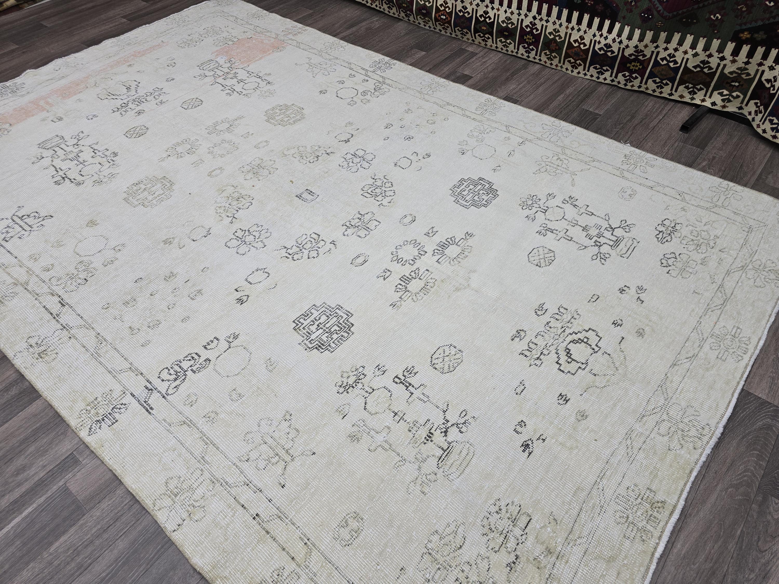 Vintage Oushak Rug 6x10 Feet Neutral Cream Beige Distressed Turkish Rug Living Room