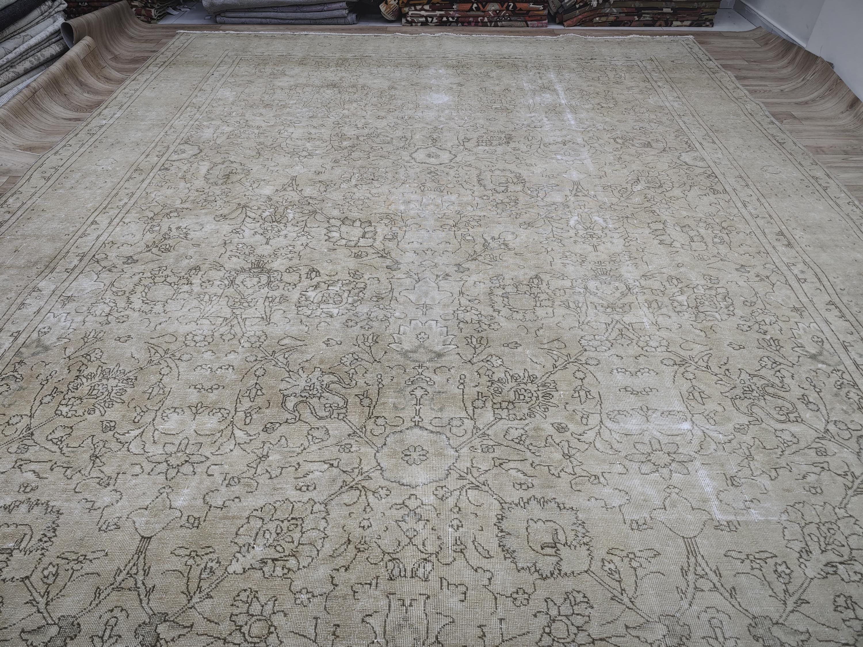 Oversized Oushak Wool Rug 9.85x15.5 ft: Vintage Turkish Area Carpet