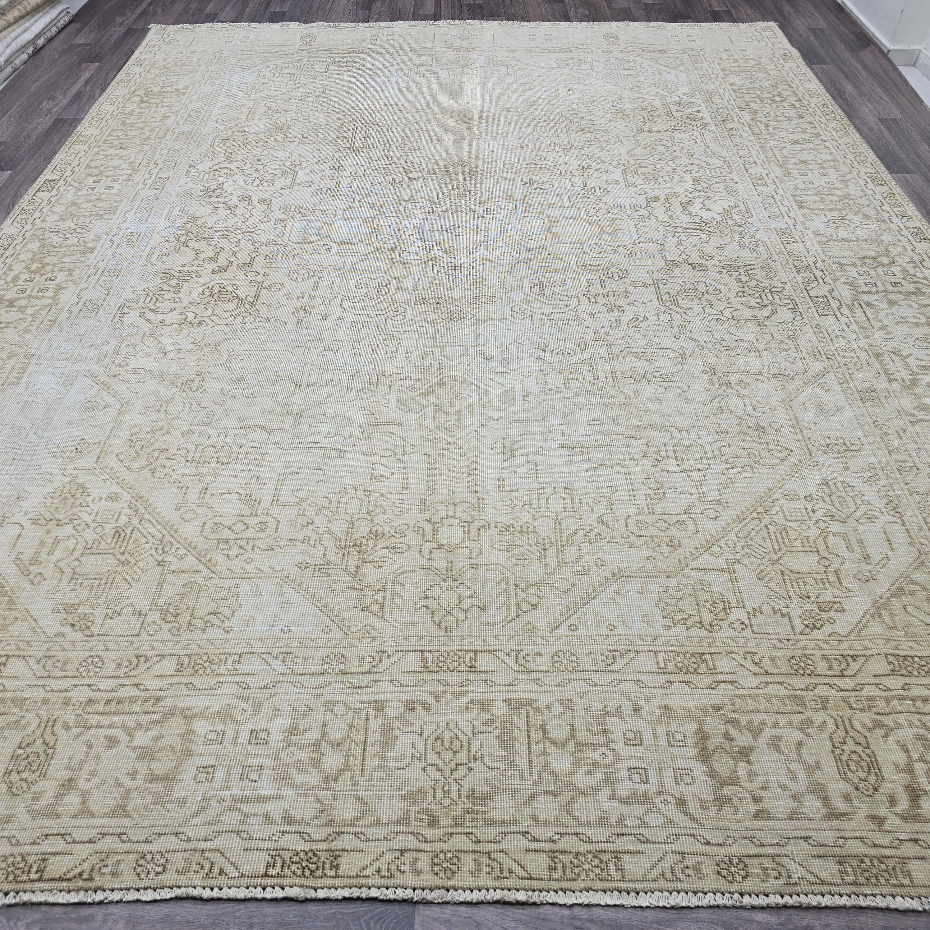 Oversized Neutral Oushak Rug: 9x12 Vintage Turkish Wool Carpet