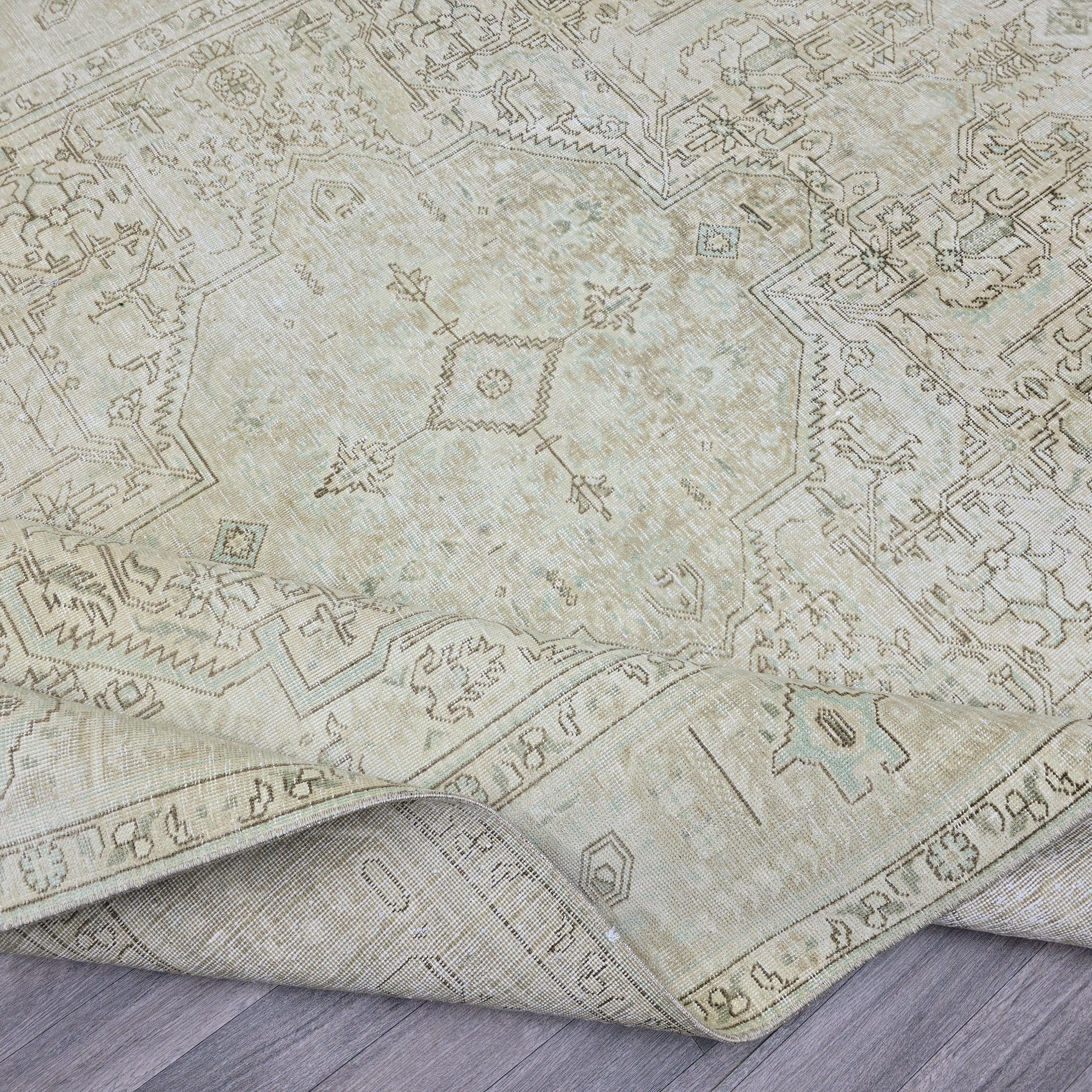 8x10 Vintage Turkish Oushak Rug: Hand-Knotted Wool, Neutral Pastel