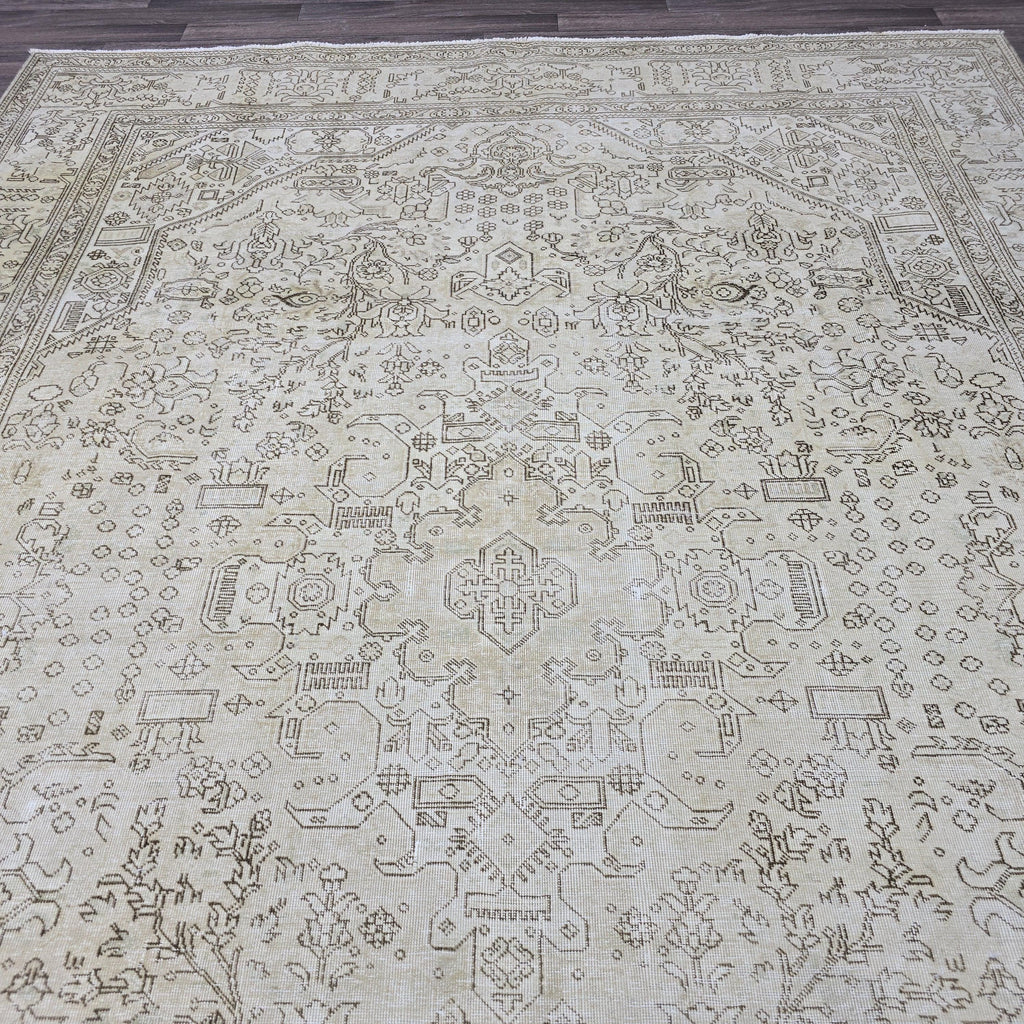 Vintage Oushak Turkish Rug: 8x11 Beige Cream Wool Area Rug