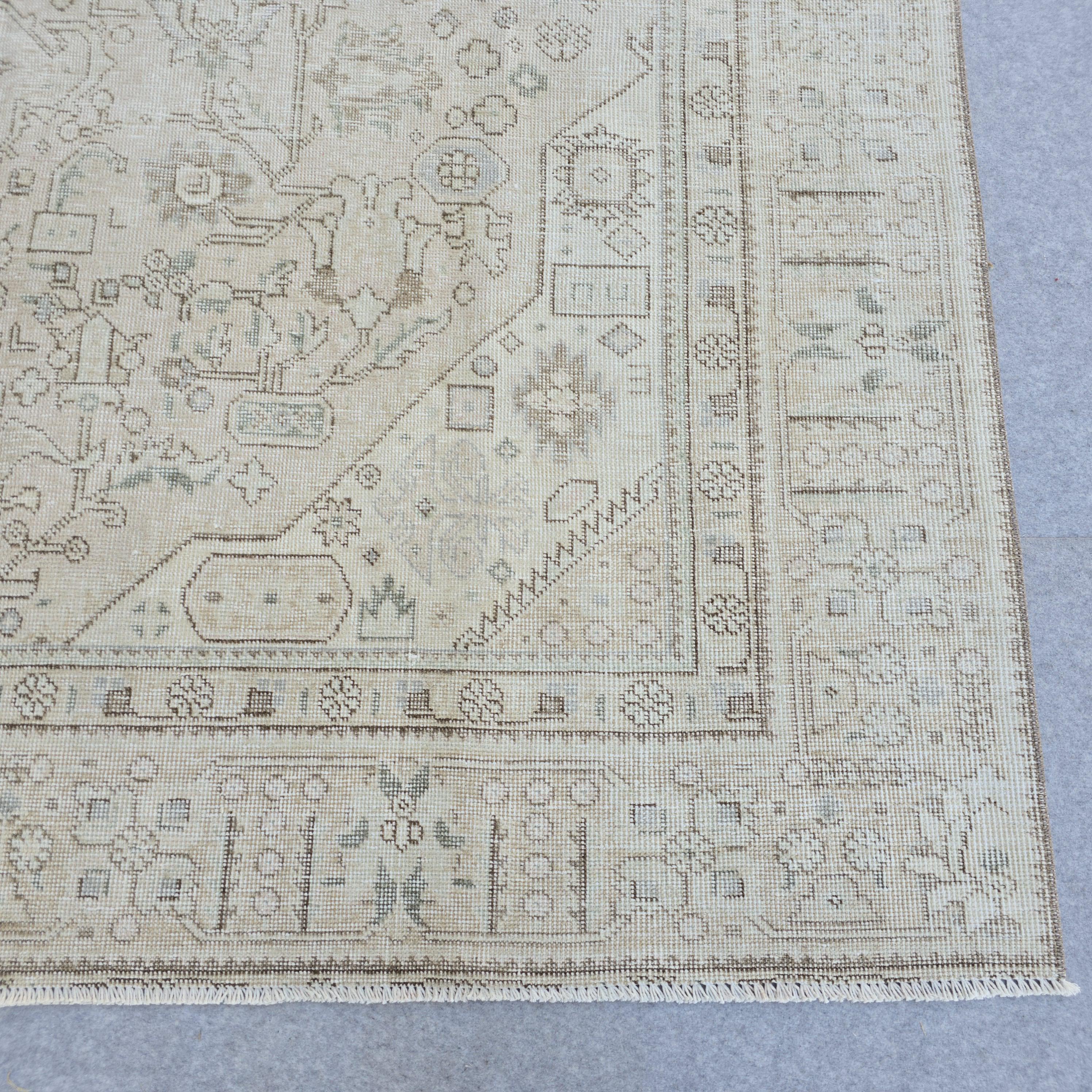 Handmade Oushak Wool Rug 8x10: Vintage Turkish Neutral Rug