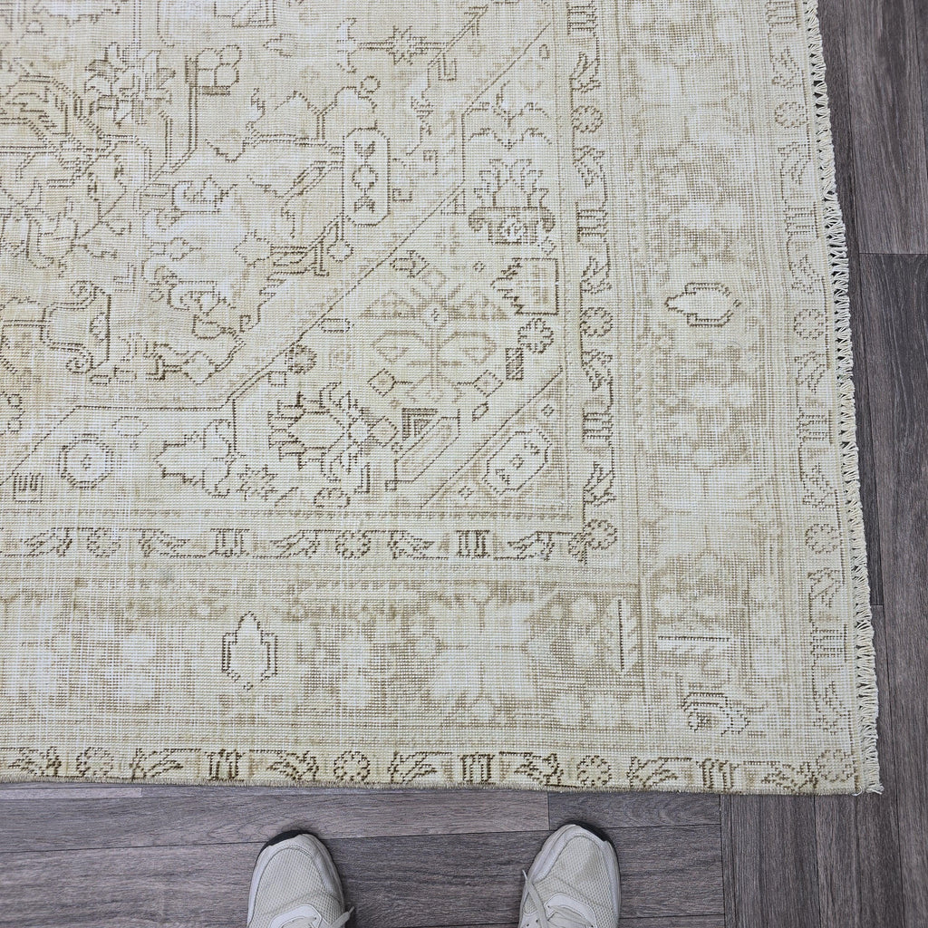 Vintage Oushak Turkish Rug 8x11: Distressed Wool, Neutral Geometric
