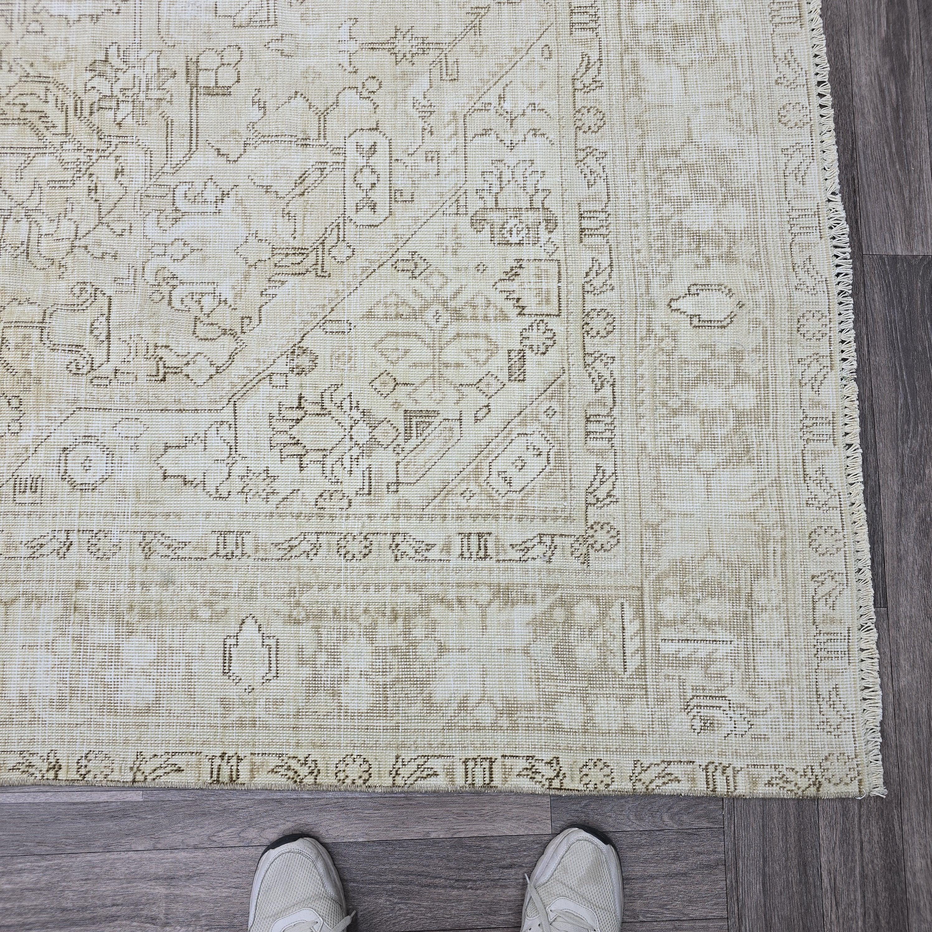Vintage Oushak Turkish Rug 8x11: Distressed Wool, Neutral Geometric