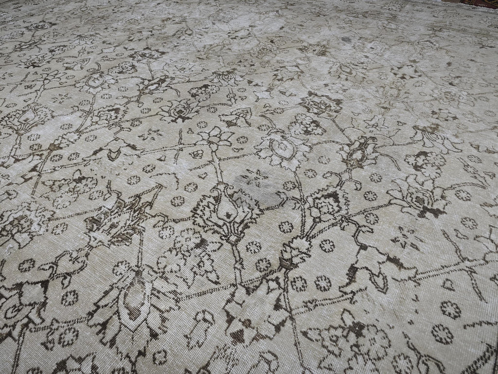 11x14 Oushak Rug: Muted Vintage Turkish Wool Carpet