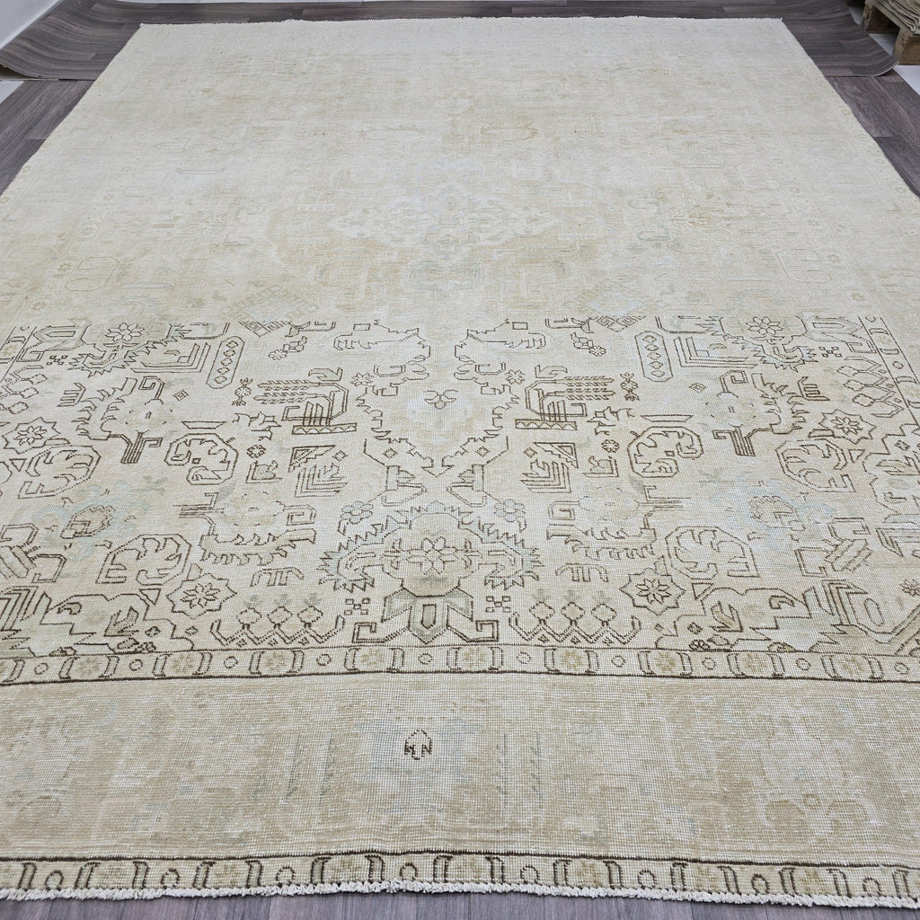 Hand-Knotted Neutral Oushak Rug 9x12: Vintage Wool Oriental Carpet