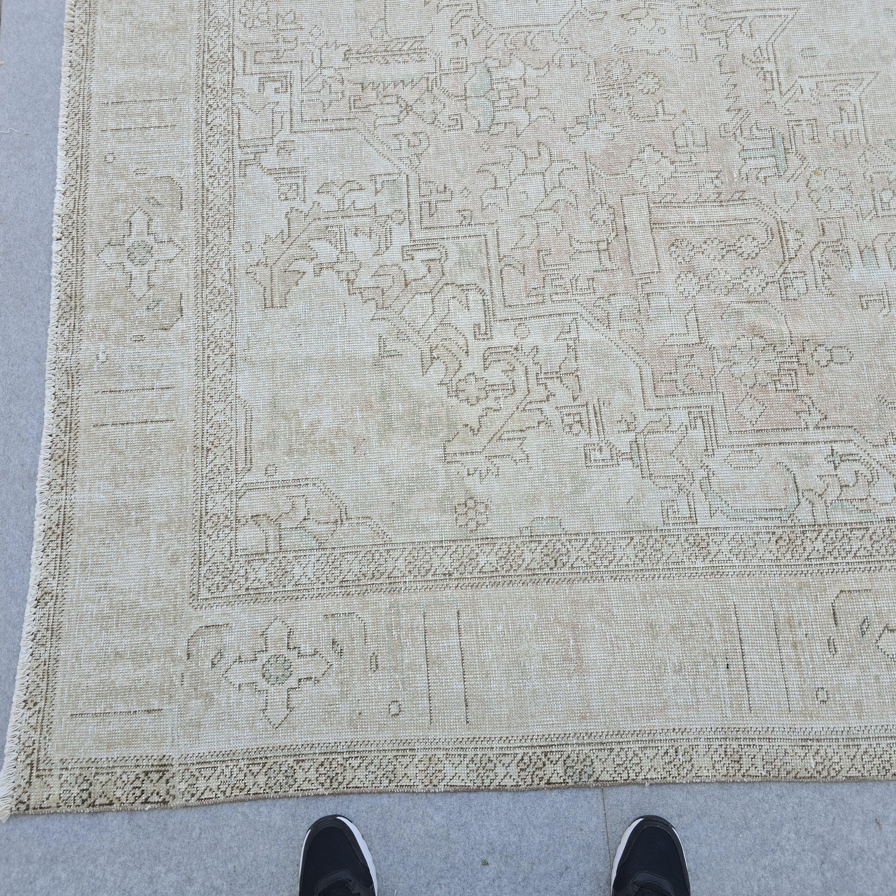Vintage Oushak Wool Rug 9.5x12.5 ft - Neutral Turkish Carpet