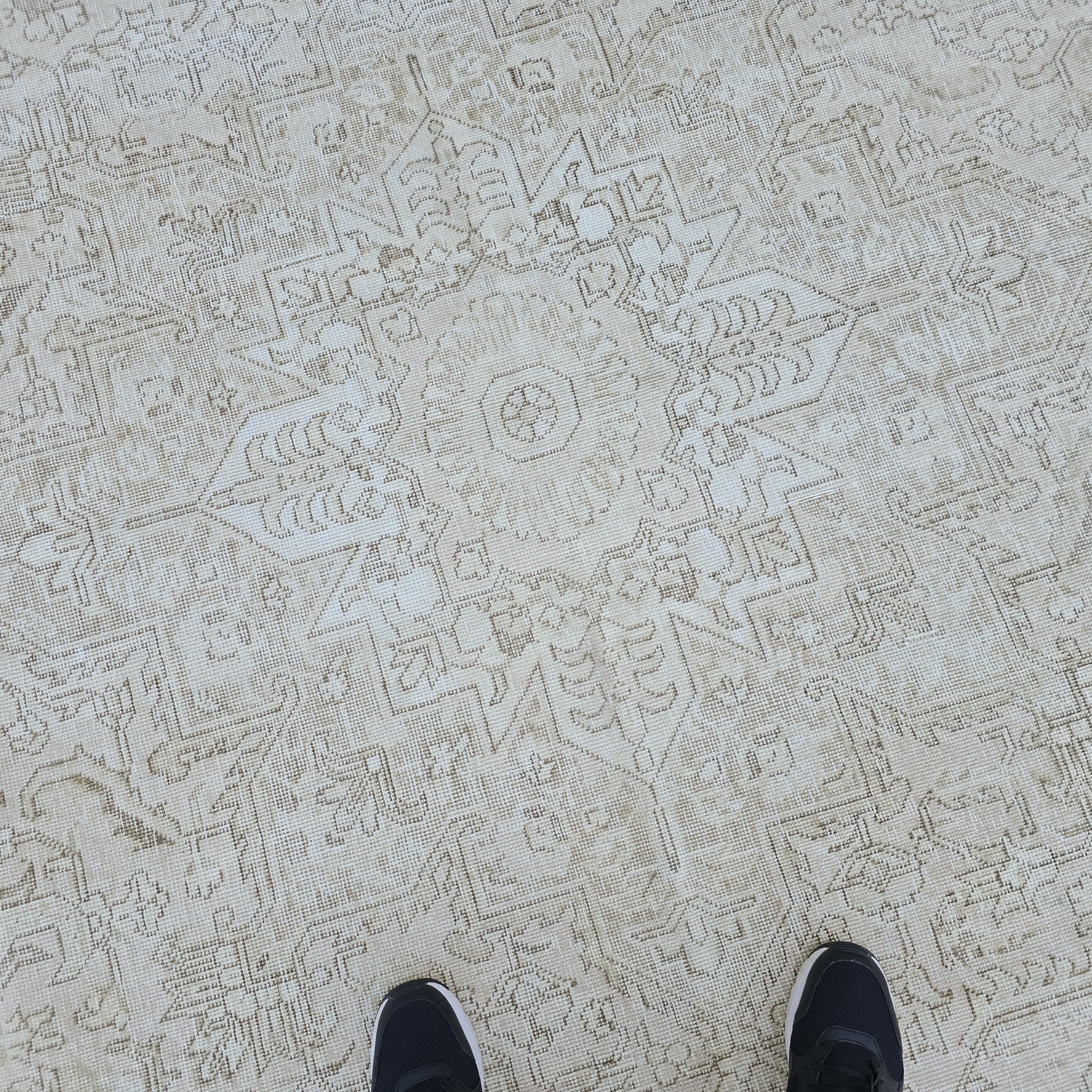Oversize Neutral Turkish Rug 9x12: Vintage Oushak, Beige Cream Wool