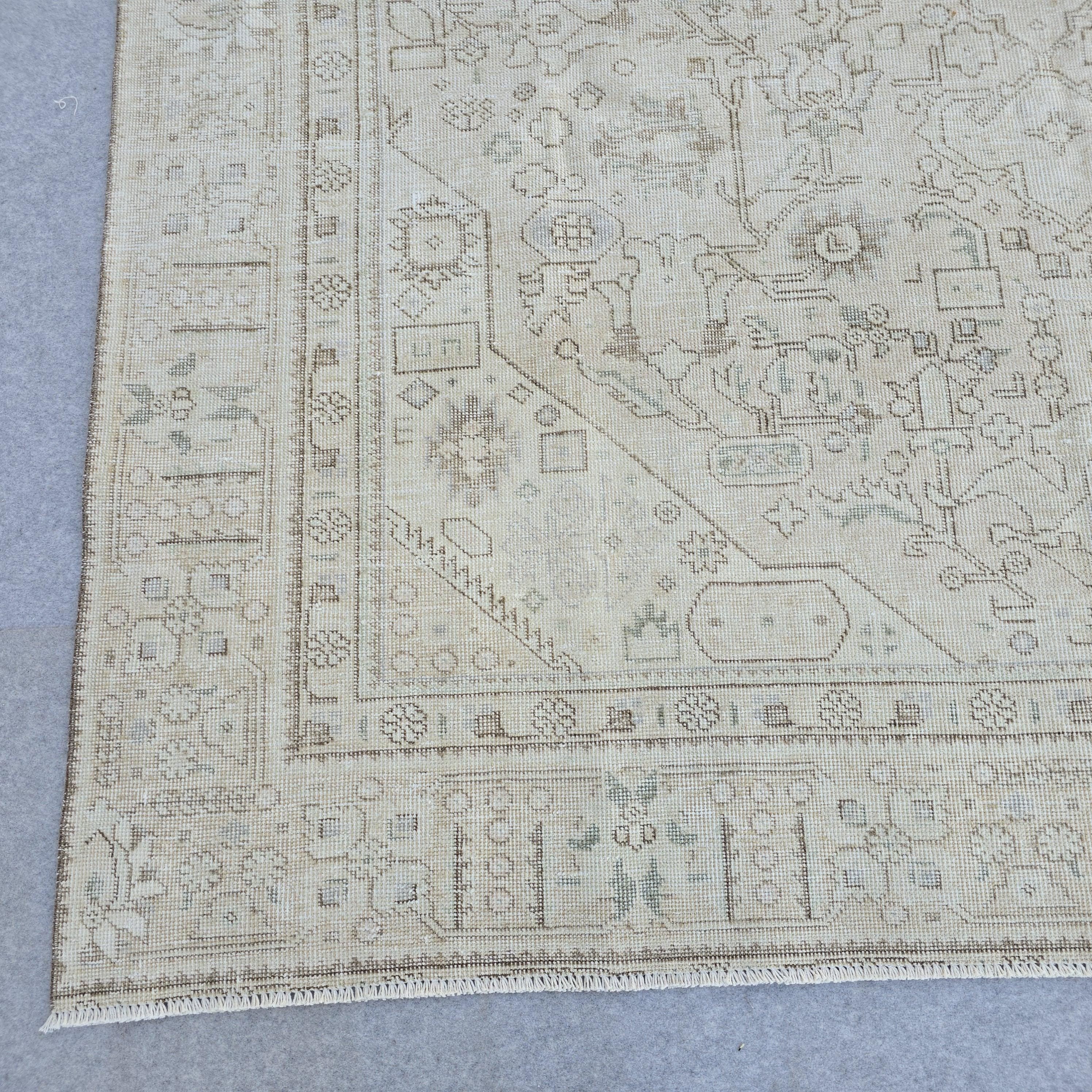 Handmade Oushak Wool Rug 8x10: Vintage Turkish Neutral Rug