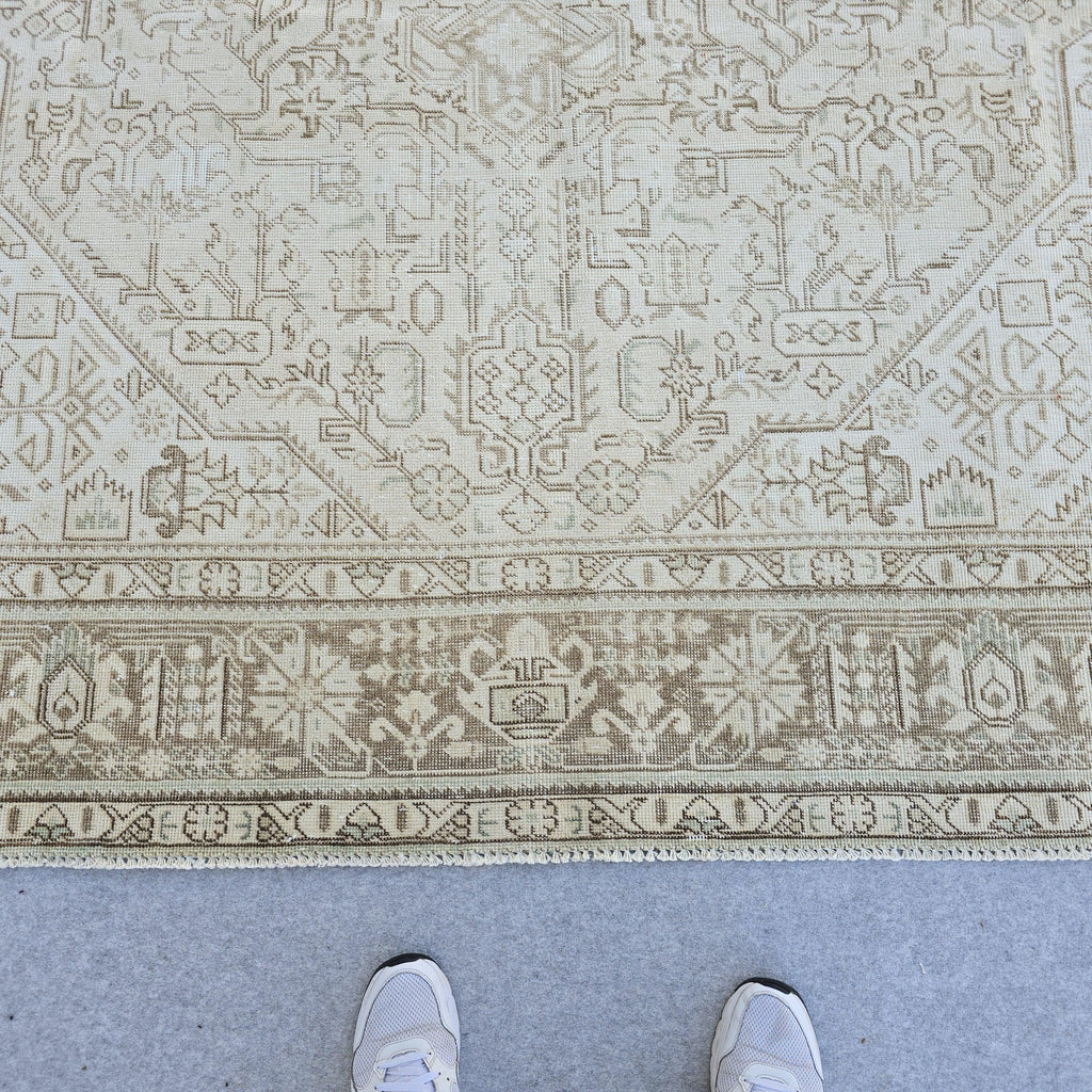 8x11 Handwoven Oushak Rug: Neutral Vintage Turkish Wool Carpet