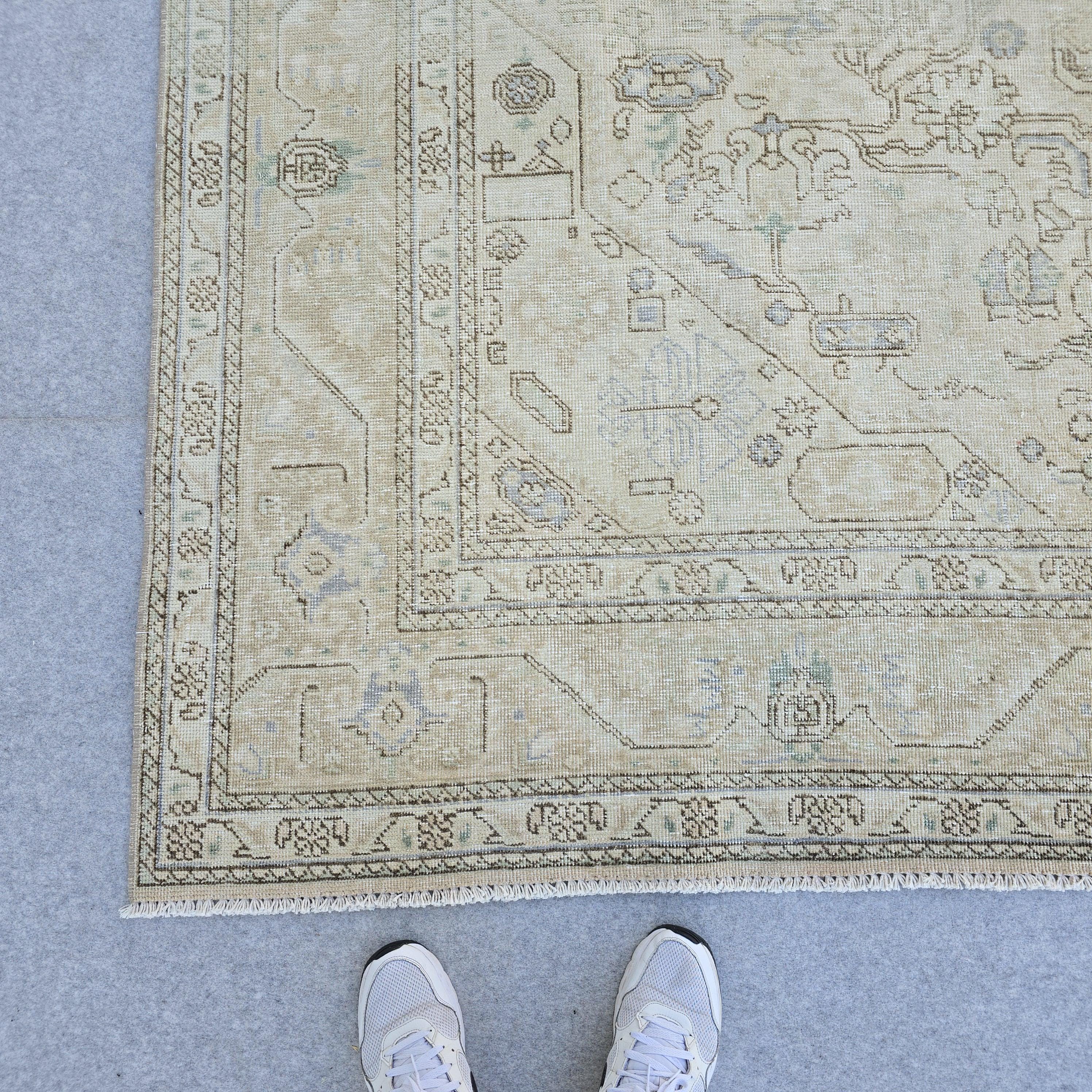 8x11 Handmade Neutral vintage Rug/ Authentic Wool Rug/ Beige Turkish Area Rug/ Muted Oriental rug Geometric Pattern