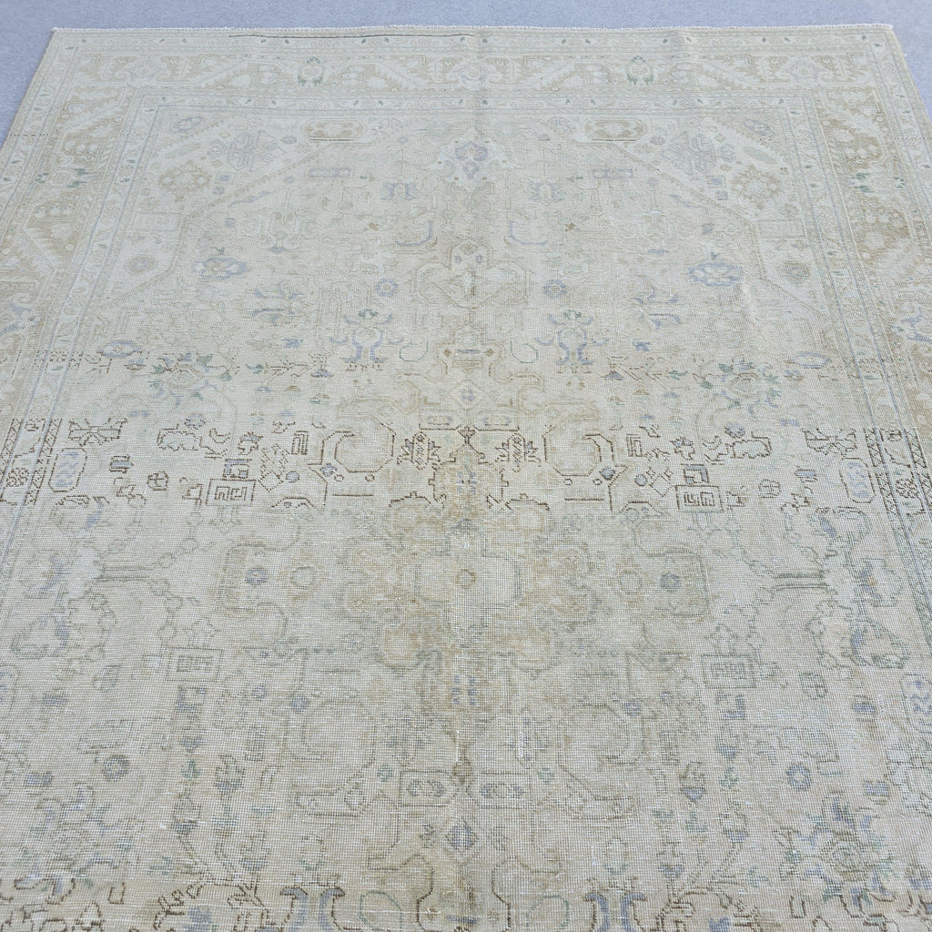 8x11 Handmade Neutral vintage Rug/ Authentic Wool Rug/ Beige Turkish Area Rug/ Muted Oriental rug Geometric Pattern