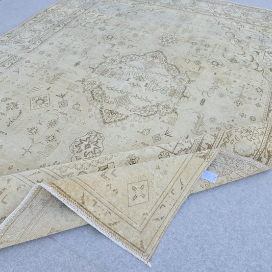 Large Neutral Oushak Rug 9x12: Vintage Turkish Wool Carpet