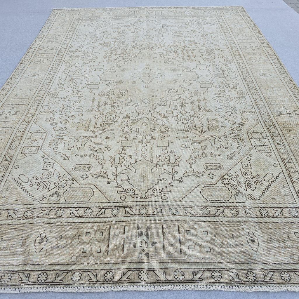 8x10 Oushak Rug: Neutral Turkish Vintage Wool Area Rug