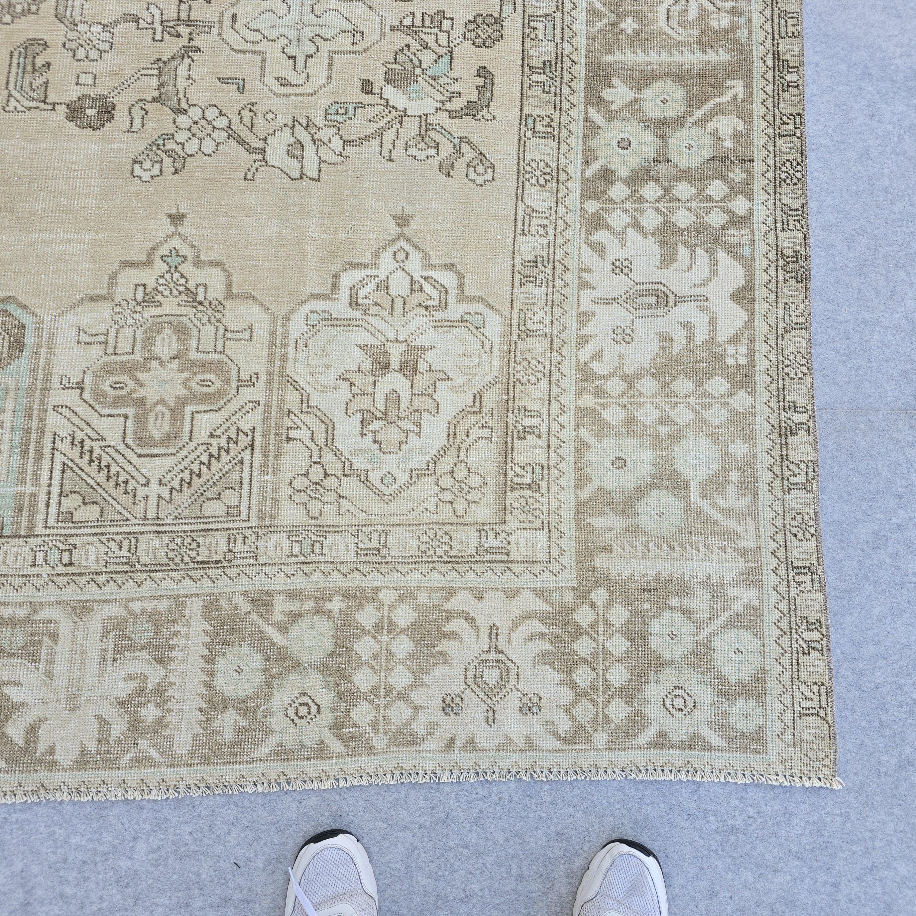 Vintage Rug 9x12 : Neutral Turkish Oushak Area rug /9.50x11.80 feet