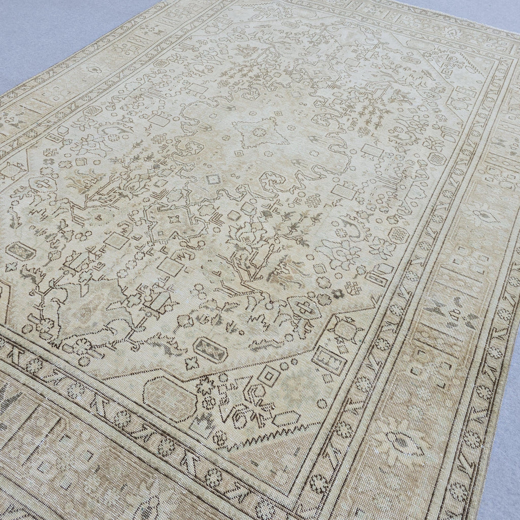 Large Neutral Oushak Rug: 8x11 ft Hand-Knotted Wool & Cotton Vintage Turkish Carpet