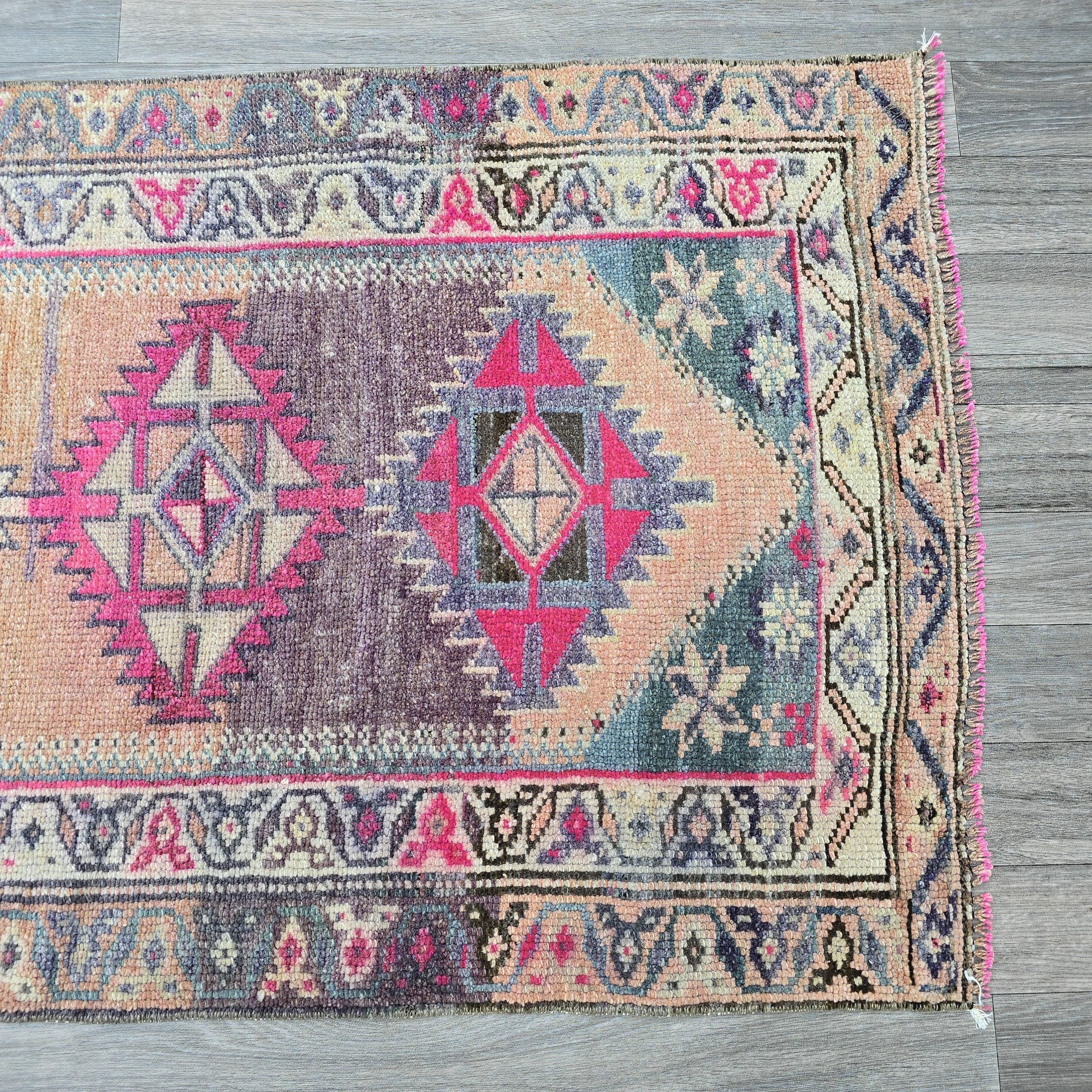 Vintage Oushak Turkish Runner Rug: Handwoven Wool Hallway Decor