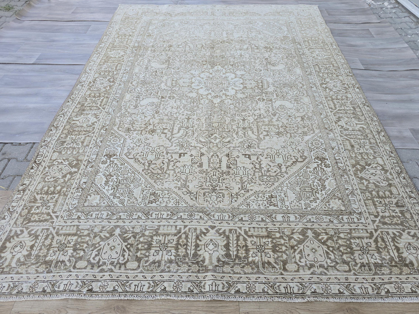 8x11 Hand-Knotted Wool Oushak Rug: Neutral Turkish Boho Decor