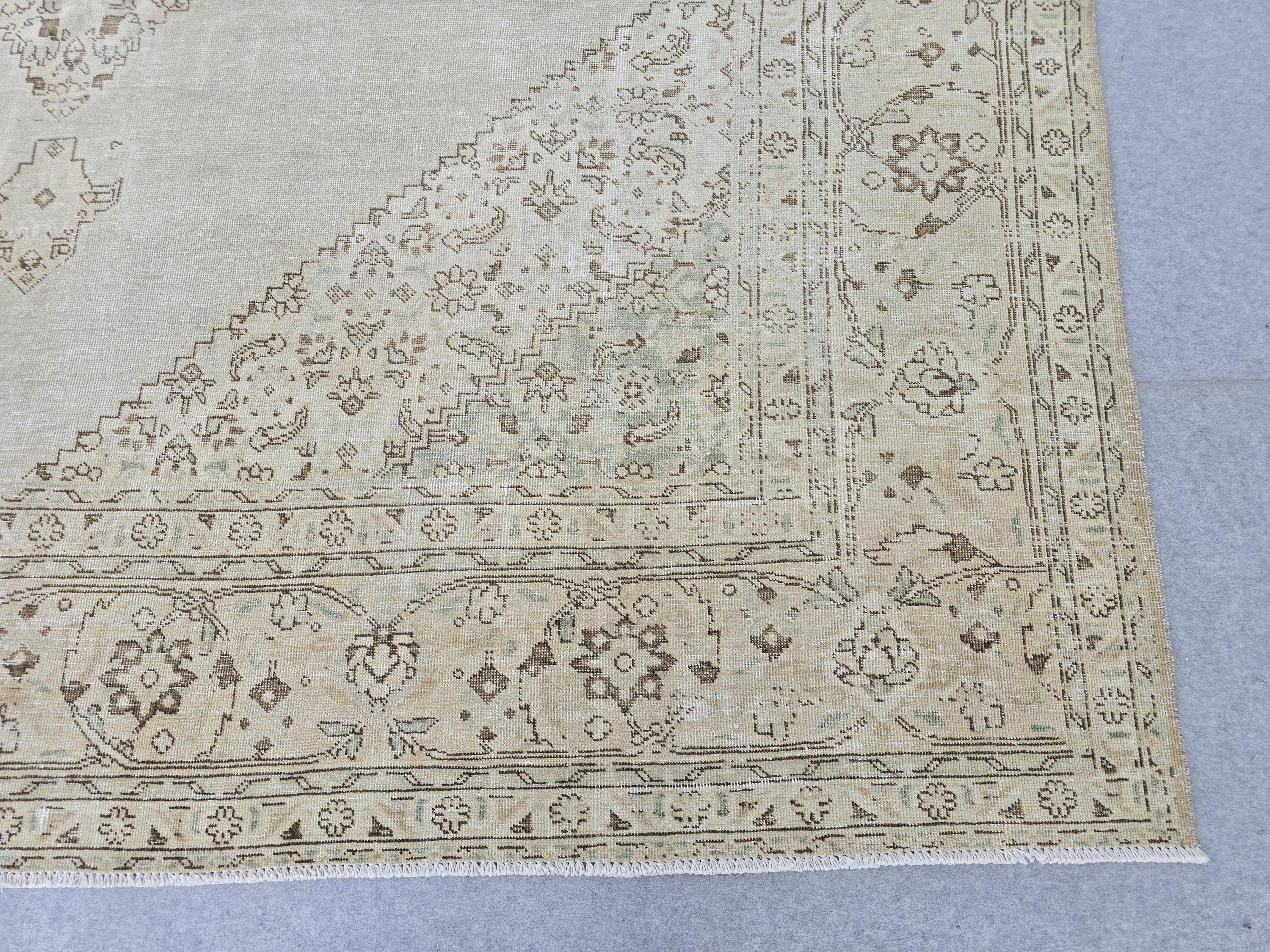 10x13 Oversize Vintage Turkish Area Rug/ Hand Knotted Wool Neutral Carpet