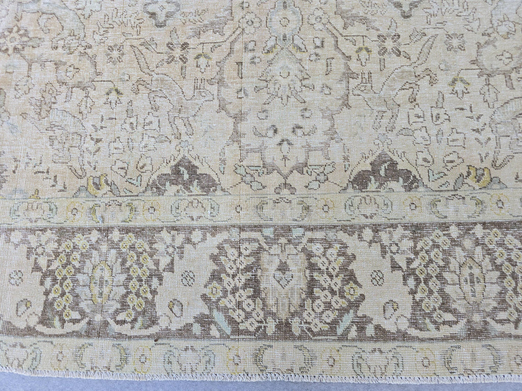 Antique Turkish Rug 10x12 Beige Animal Design Vintage Hand Knotted Wool Rug