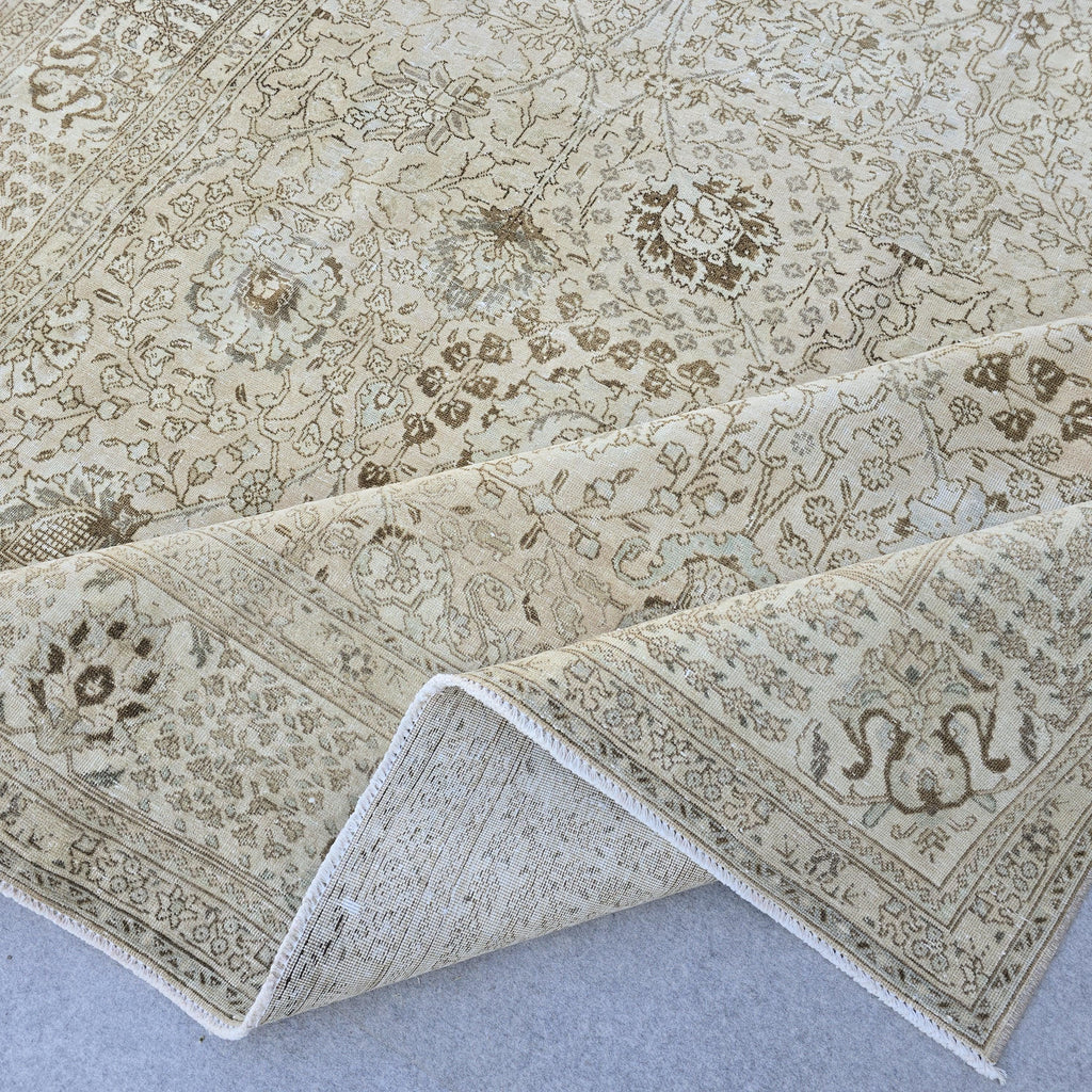 Vintage Hand-Knotted Turkish Wool Rug 9x12: Neutral Oushak Style