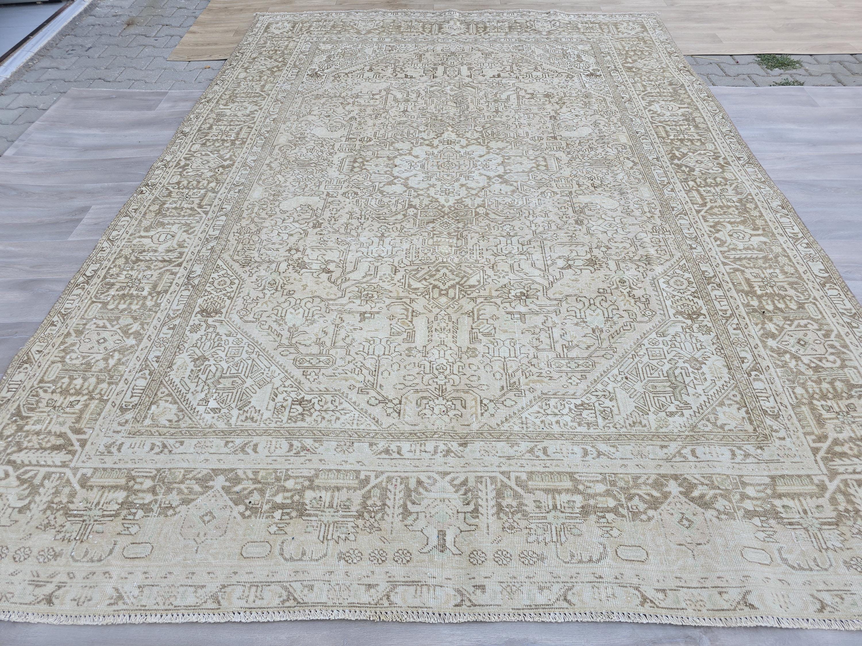 8x10 Hand-Knotted Oushak Rug: Neutral Turkish Vintage Carpet