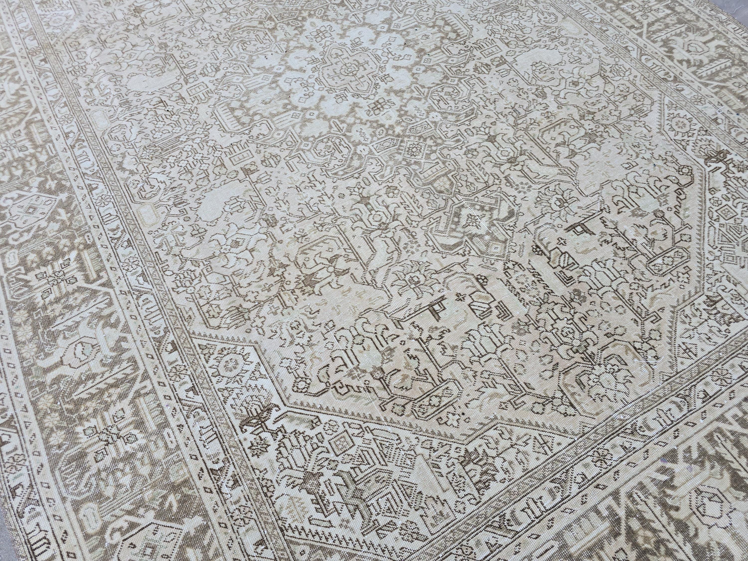 8x10 Hand-Knotted Oushak Rug: Neutral Turkish Vintage Carpet