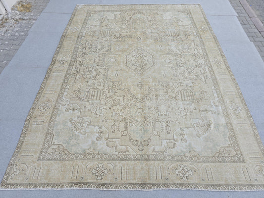 9x12 Beige Turkish Oushak Rug: Handwoven Vintage Wool Carpet