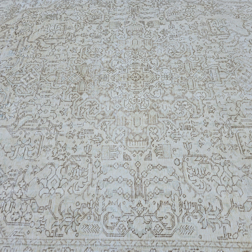 Vintage Rug 10x12 Muted Cream Beige Turkish Carpet Heriz Medallion Hand Knotted Wool