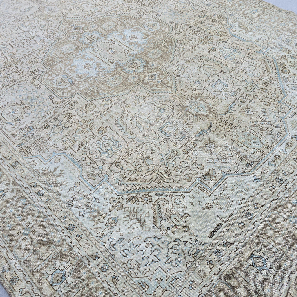 Large Vintage Oushak Rug: 9.5x12.5 ft, Hand-Knotted Wool, Muted Beige