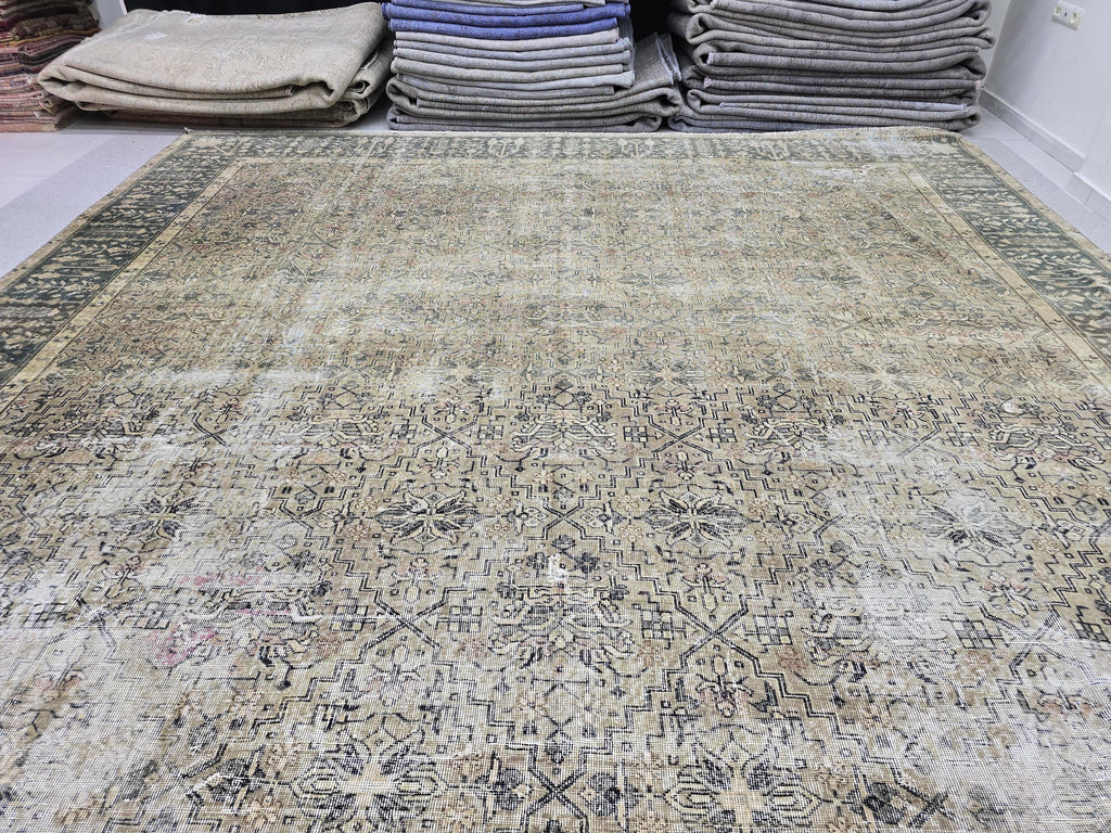 12x17 Antique Oushak Area Rug/ Hand Knotted Wool Turkish Rug