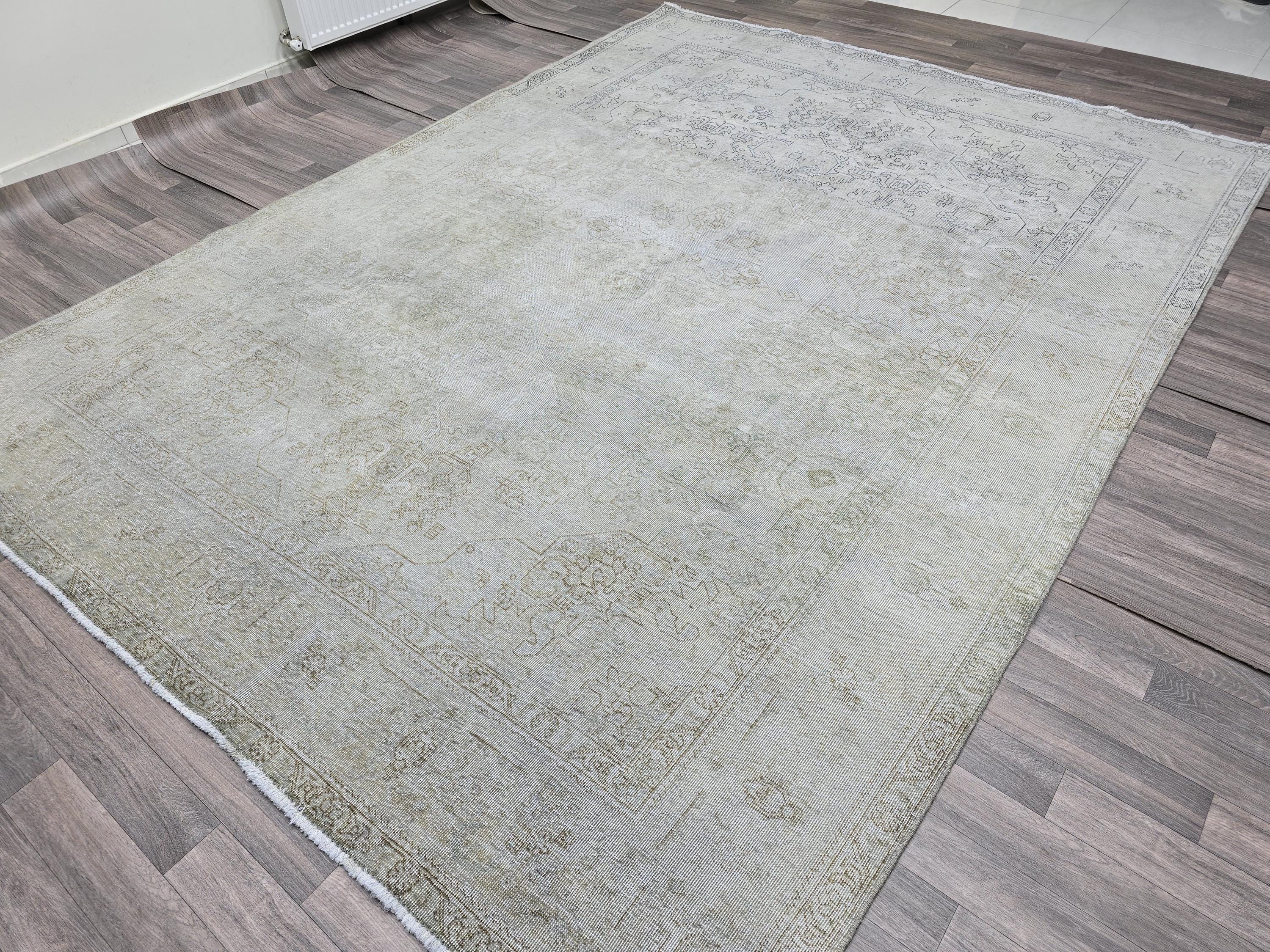 8x11 Overdyed Beige Gray Handmade Oushak Wool Rug 8x11: Neutral Vintage Turkish Rug