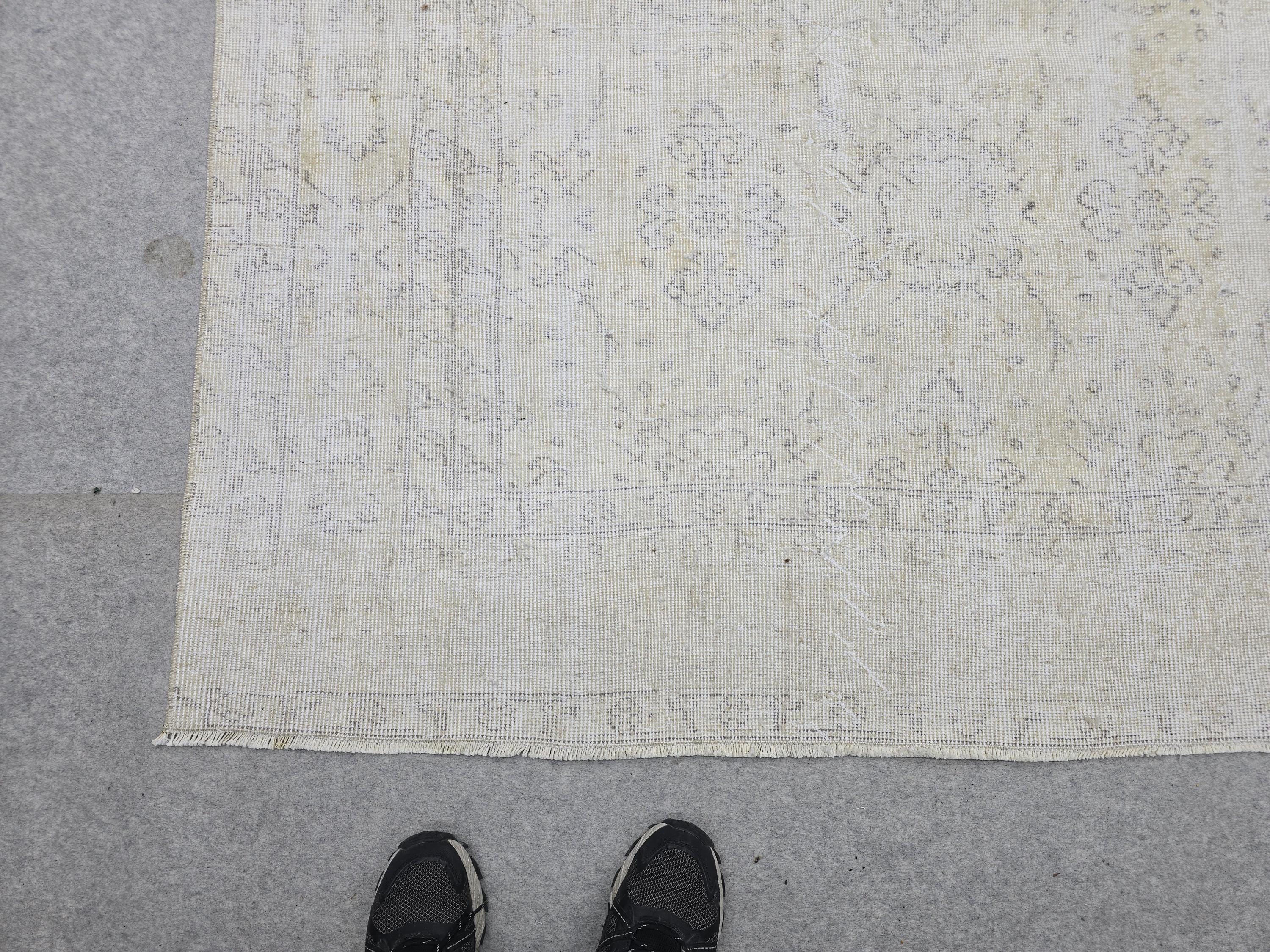 7x10 Vintage Turkish Rug, Muted Cream Isparta Carpet, Faded Beige Wool Area Rug for Living Room Decor, Neutral Farmhouse Rug