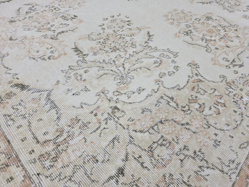 Floral Anatolian Style Rug 7x10, Handwoven Wool Vintage Carpet