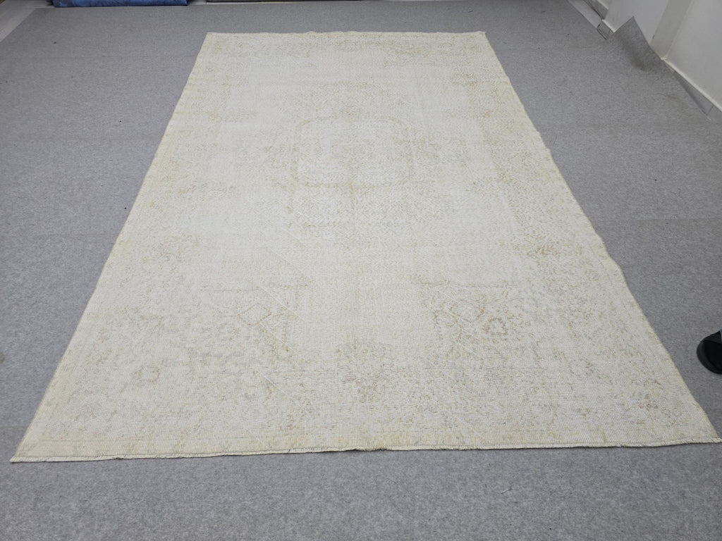 6x10 Vintage Turkish Oushak Rug: Hand-Knotted Wool, Neutral Beige