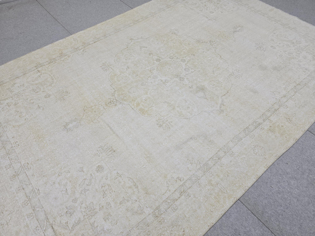 7x10 Cream/Beige Hand Knotted Turkish Area Rug