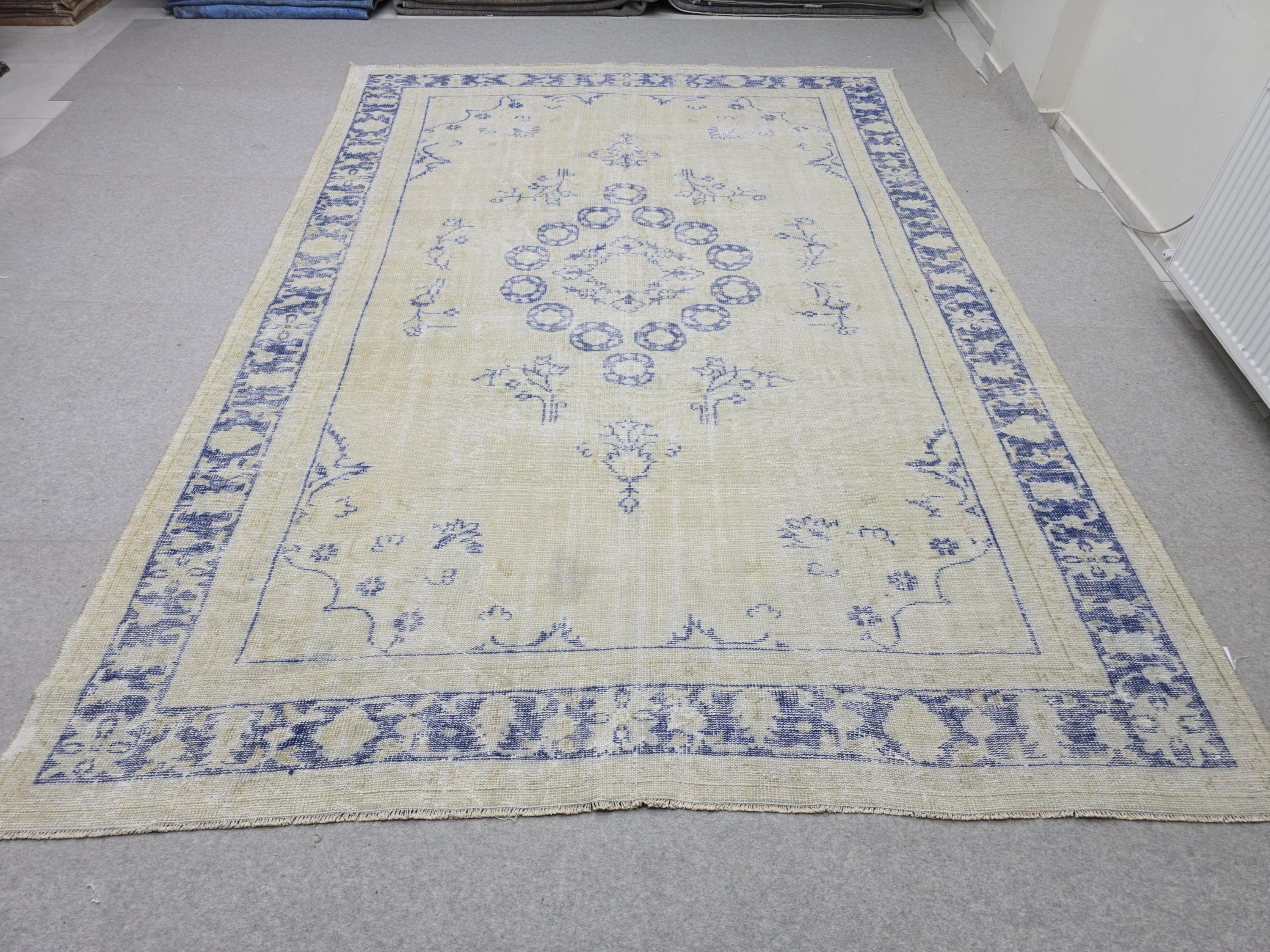 8x11 ft Hand-Knotted Turkish Oushak Rug: Neutral Wool Saloon Carpet Beige Blue