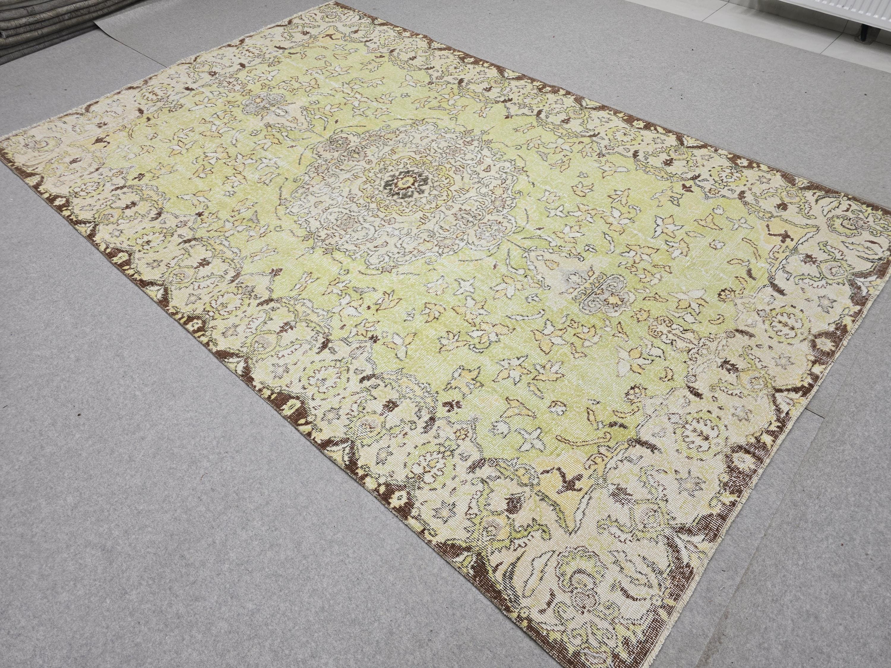 Oushak Rug 6x10, Rare Green Vintage Turkish Carpet, Muted Lime Beige Medallion Area Rug, Handknotted Wool Living Room Rug, Boho Home Decor