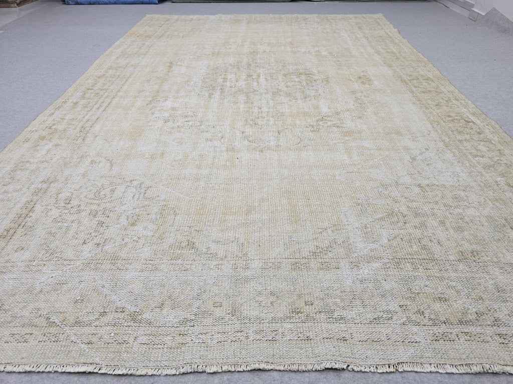 7x10 Vintage Turkish Oushak Rug: Handknotted Wool, Muted Neutral