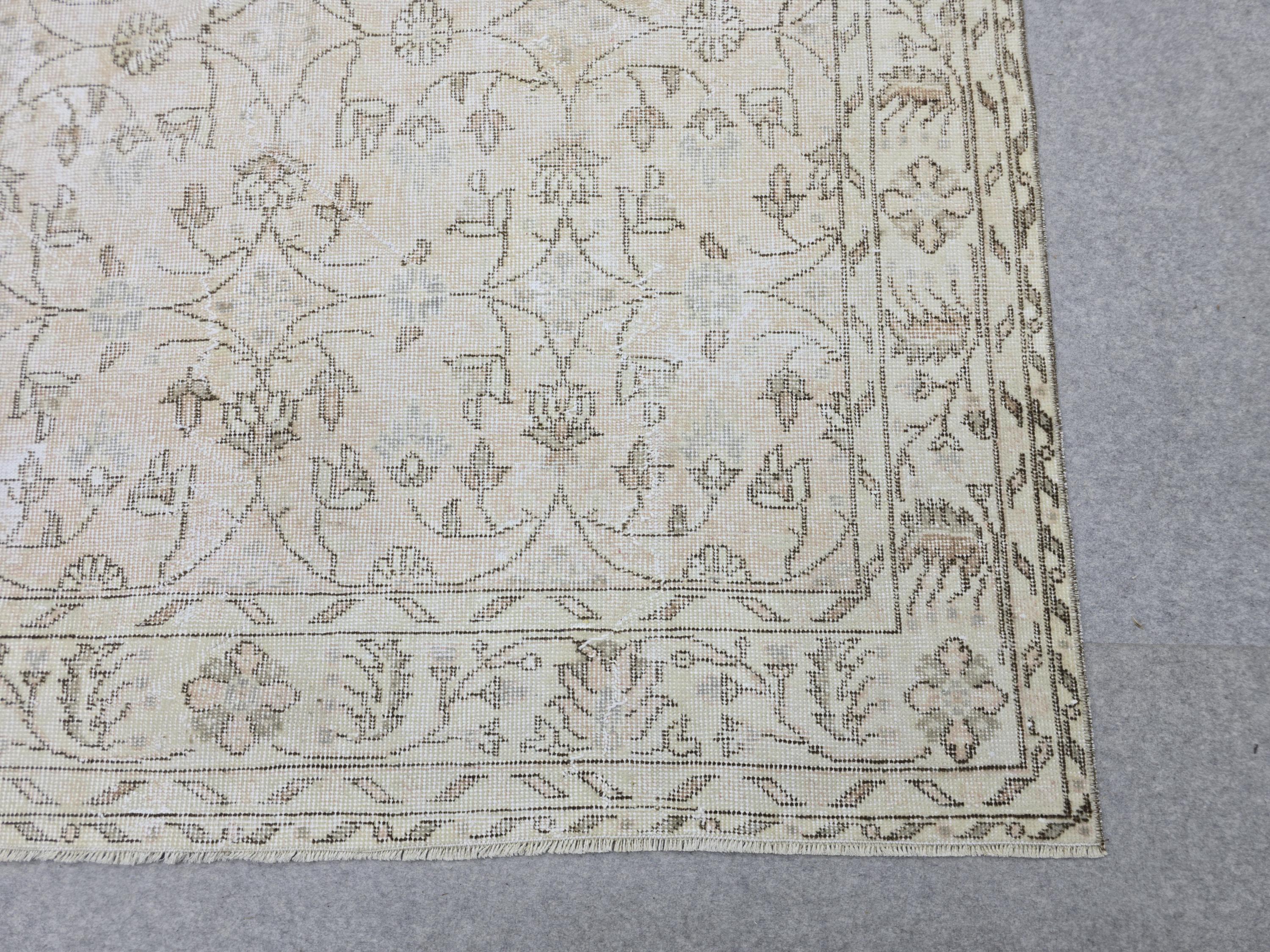 Vintage Rug 6x10 Neutral Beige Floral, Hand Knotted Turkish Area Carpet for Living Room Decor