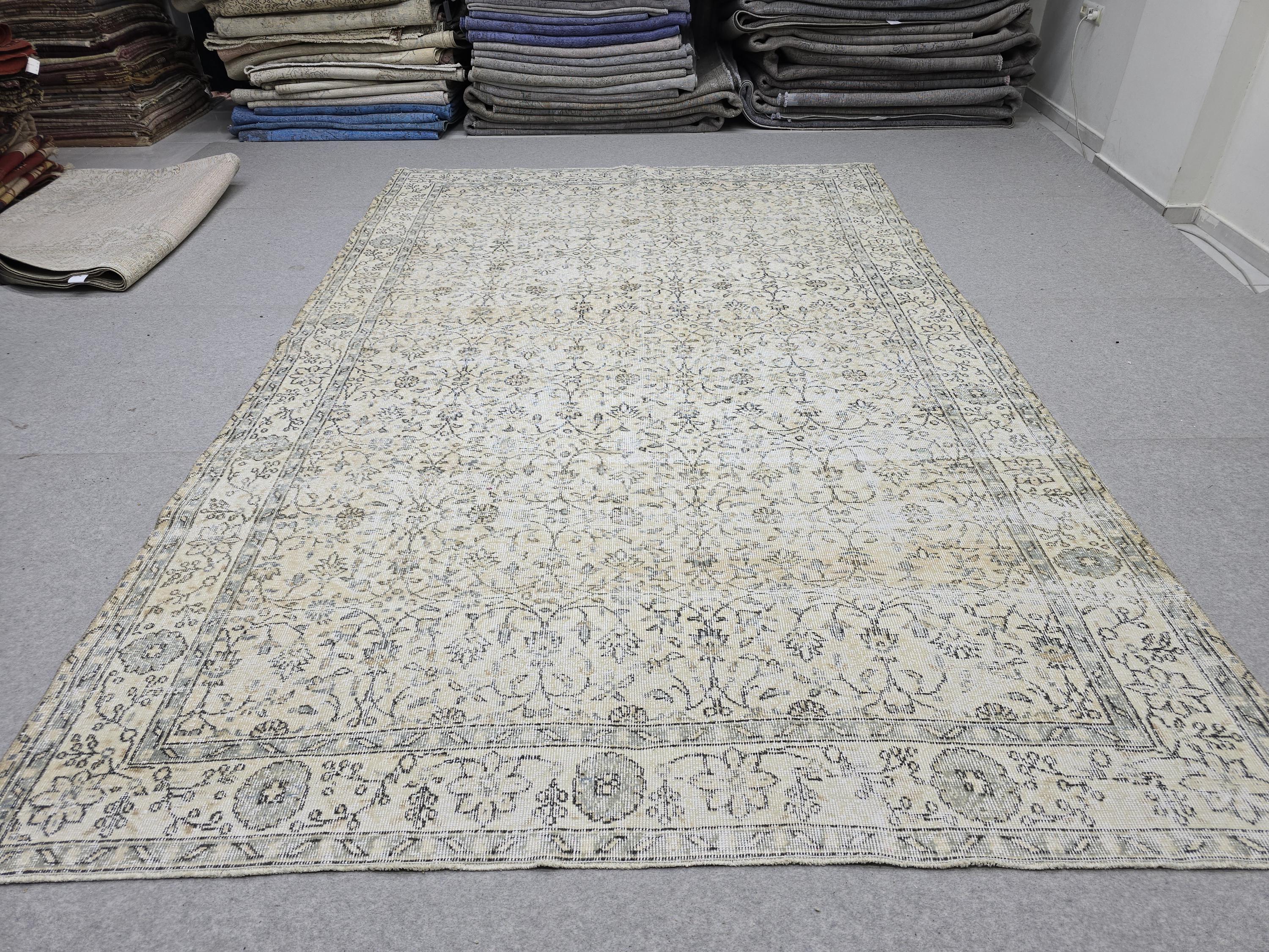 Vintage Rug 7x11, Cream Beige Floral Turkish Carpet, Handknotted Wool Area Rug for Living Room Dining Room Scandinavian Farmhouse Decor